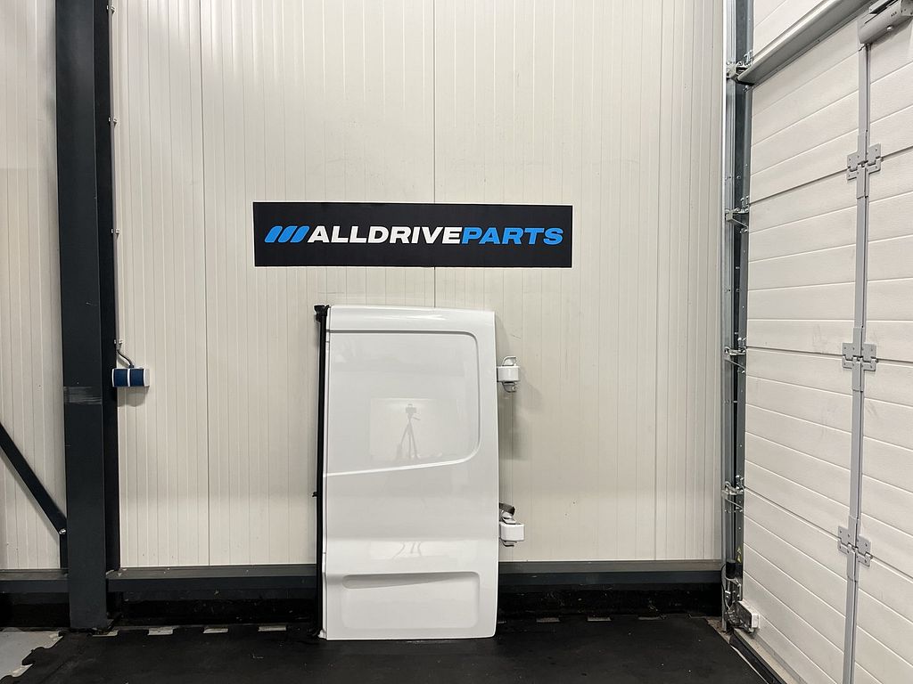 Renault Trafic, Opel Vivaro Achterdeur rechts wit 901008132R