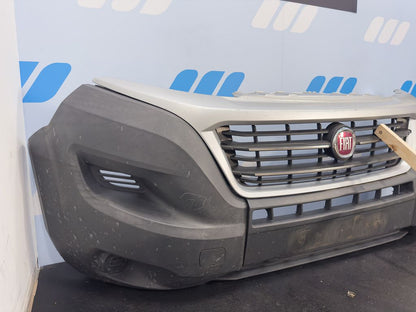 Complete voorkop front Fiat Ducato met LED koplampen grijs