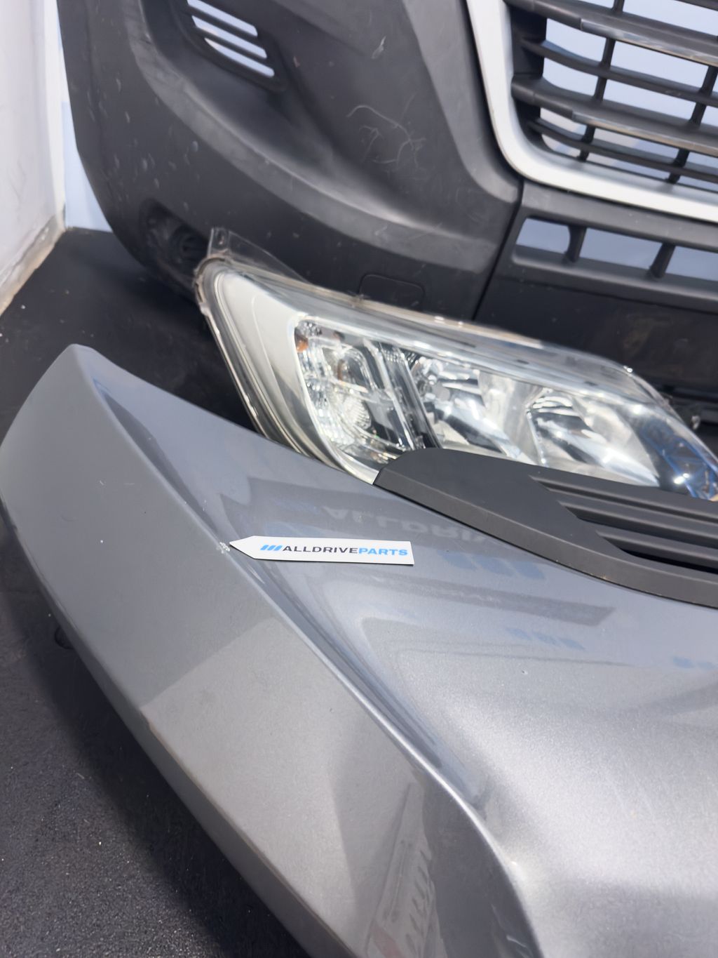 Complete voorkop front Fiat Ducato met LED koplampen grijs